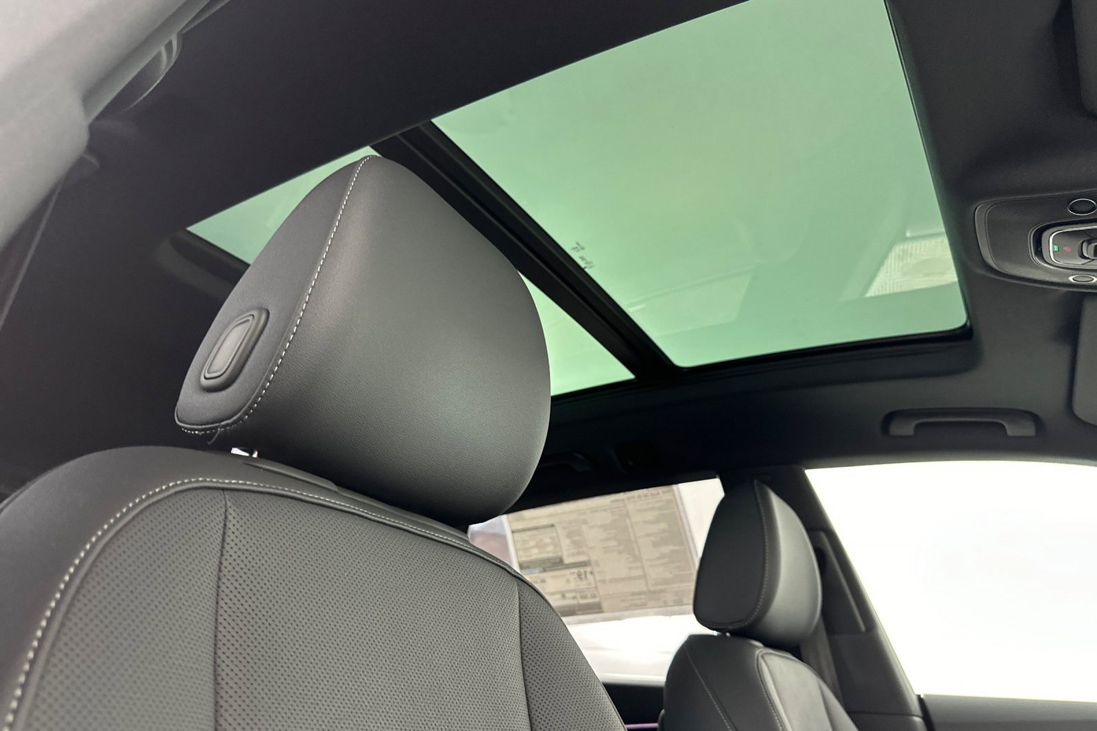 New 2026 Audi Q8 Premium Plus image 16