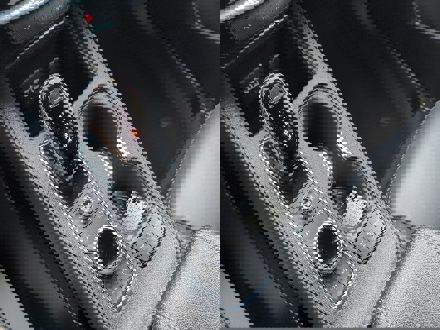 Used 2024 Cadillac XT4 Premium Luxury image 33