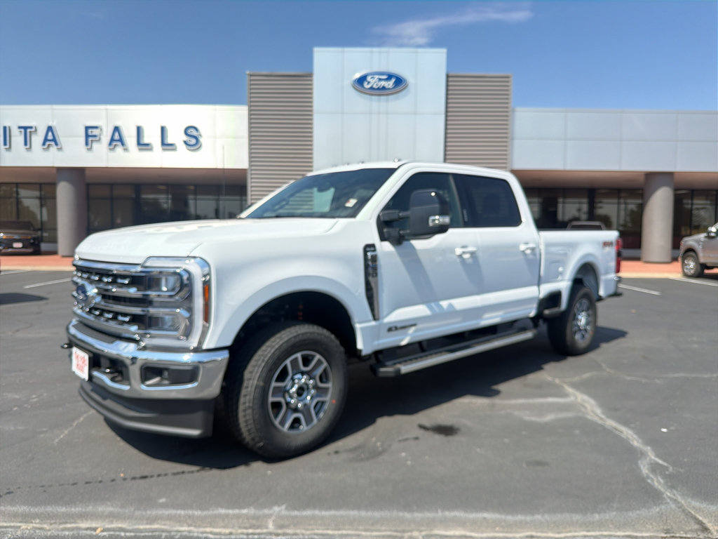 New 2026 Ford F250 Lariat w/ FX4 Off-Road Package