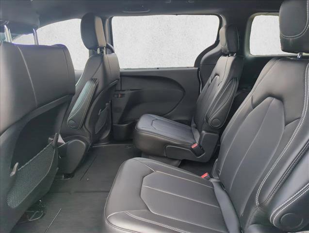 New 2026 Chrysler Voyager LX FWD image 13