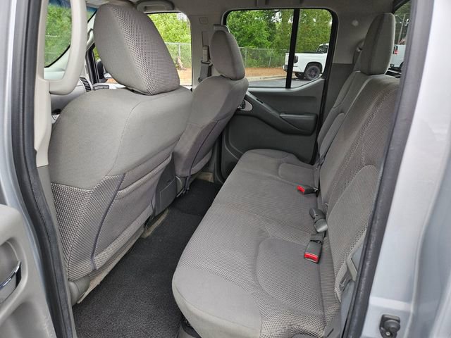Used 2016 Nissan Frontier SV AWD/4WD image 10