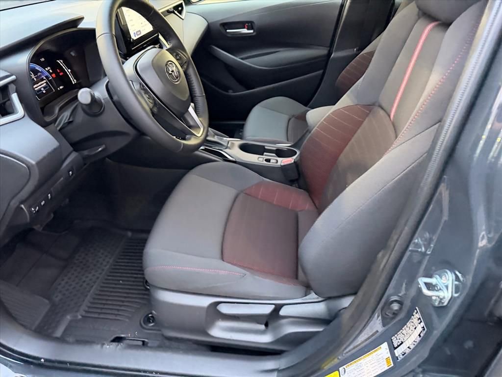 Used 2026 Toyota Corolla SE image 13