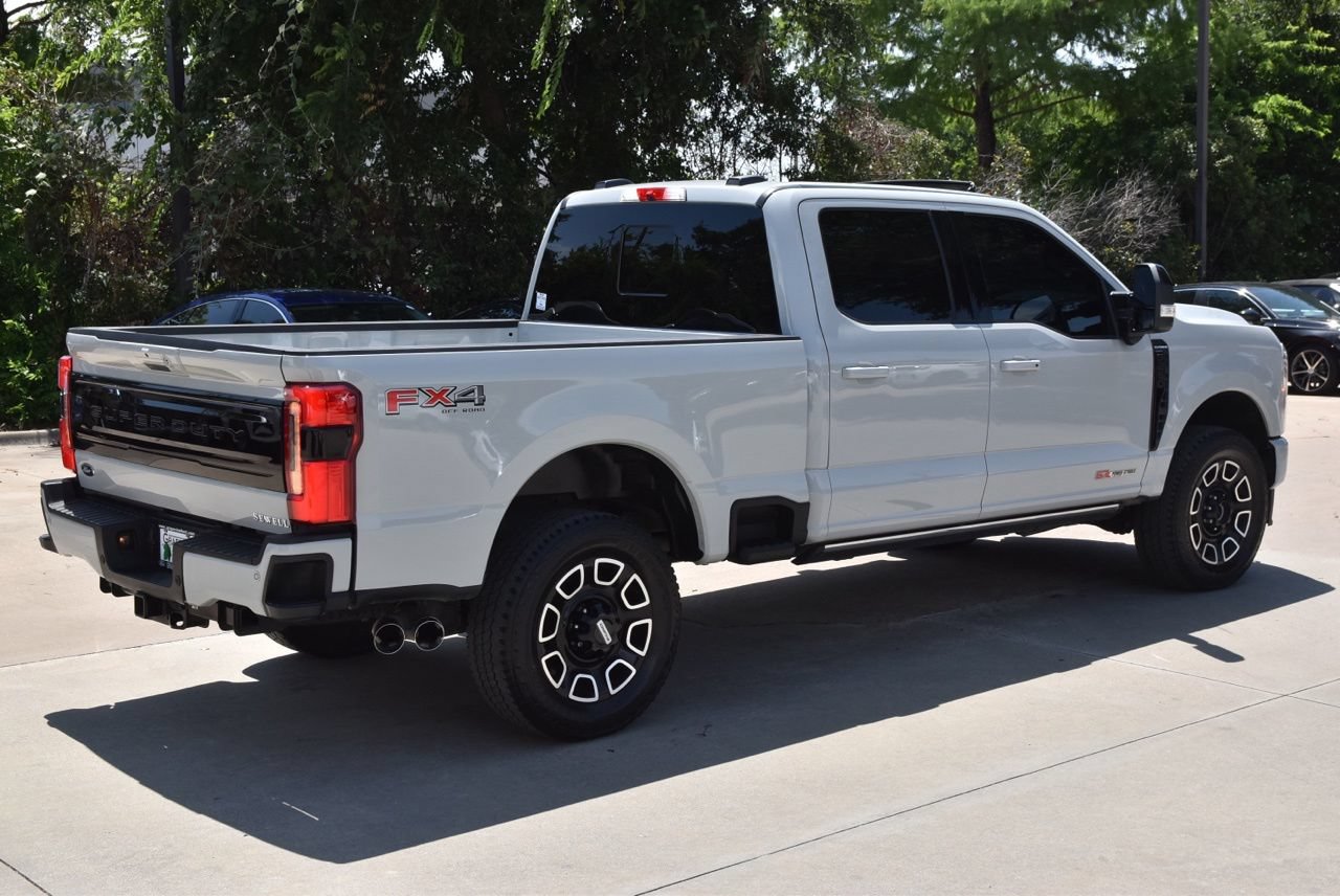 Used 2025 Ford F250 Platinum AWD/4WD image 7
