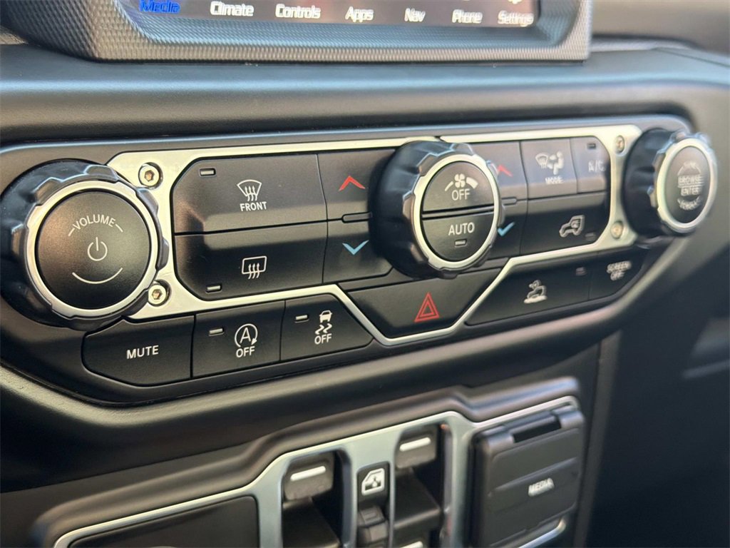 Used 2022 Jeep Gladiator Sport image 26