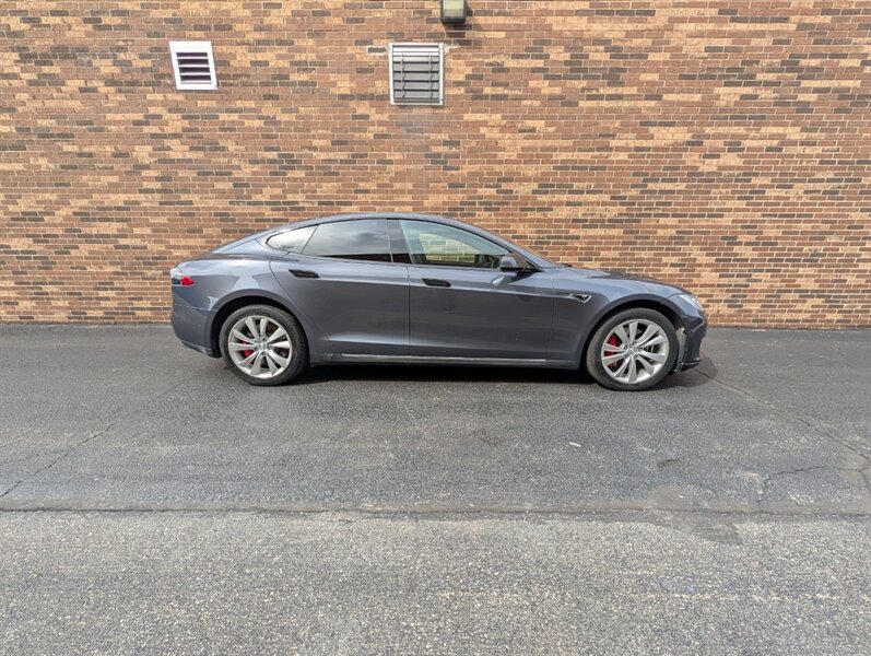 Used 2015 Tesla Model S Performance AWD/4WD image 7