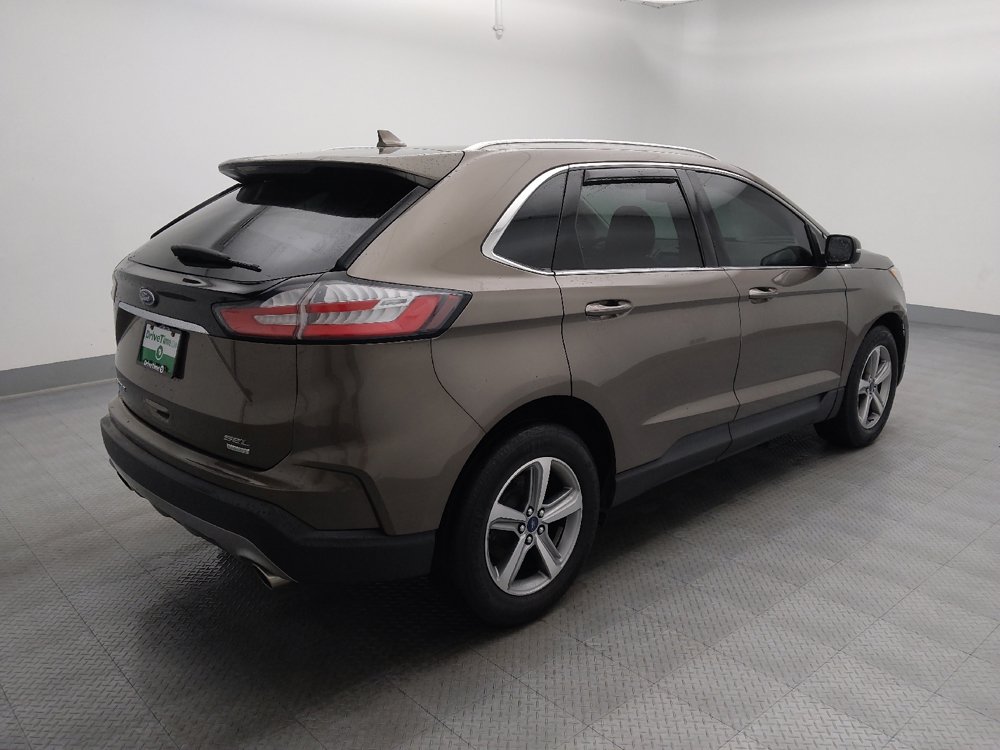 Used 2019 Ford Edge SEL w/ Equipment Group 201A FWD image 9