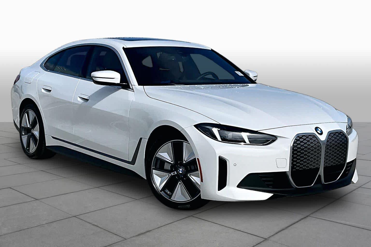 Used 2026 BMW i4 xDrive40i w/ Premium Package AWD/4WD image 2