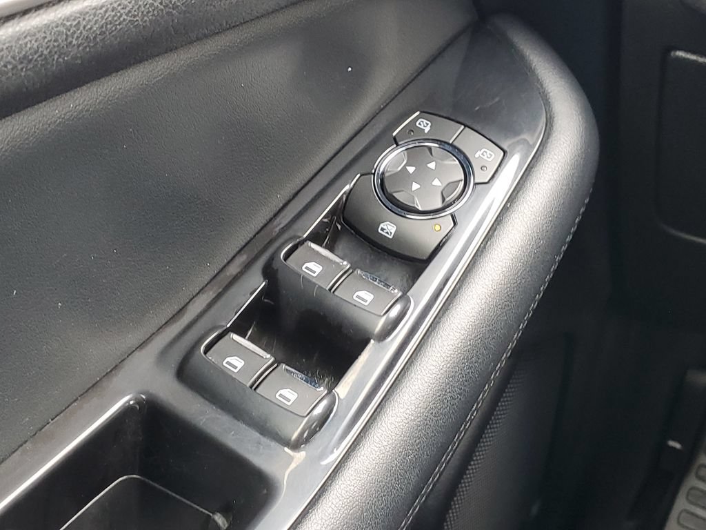 Used 2019 Ford Edge SEL w/ Equipment Group 201A AWD/4WD image 16