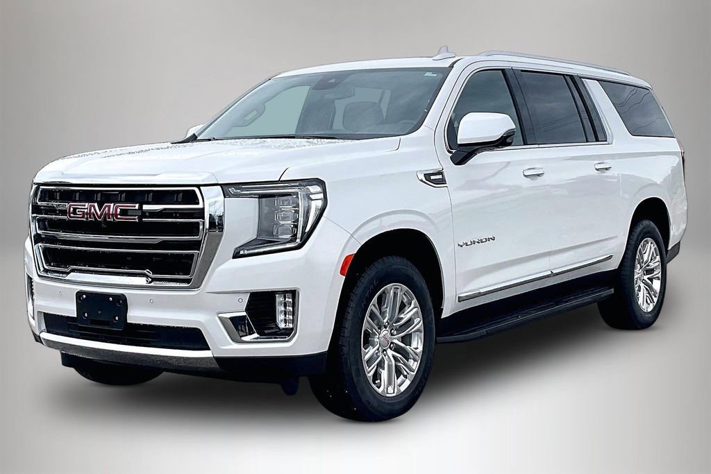 Used 2024 GMC Yukon XL SLT w/ SLT Luxury Package AWD/4WD image 2