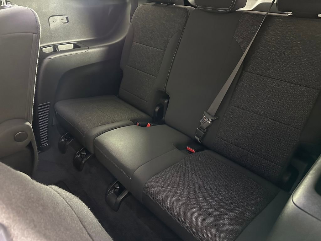 Used 2024 Chevrolet Traverse LT w/ LPO, Floor Liner Package image 28