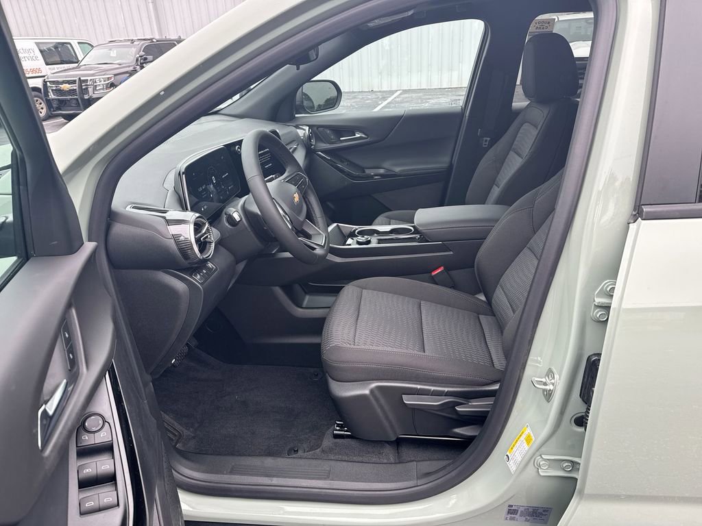 New 2026 Chevrolet Equinox LT image 13