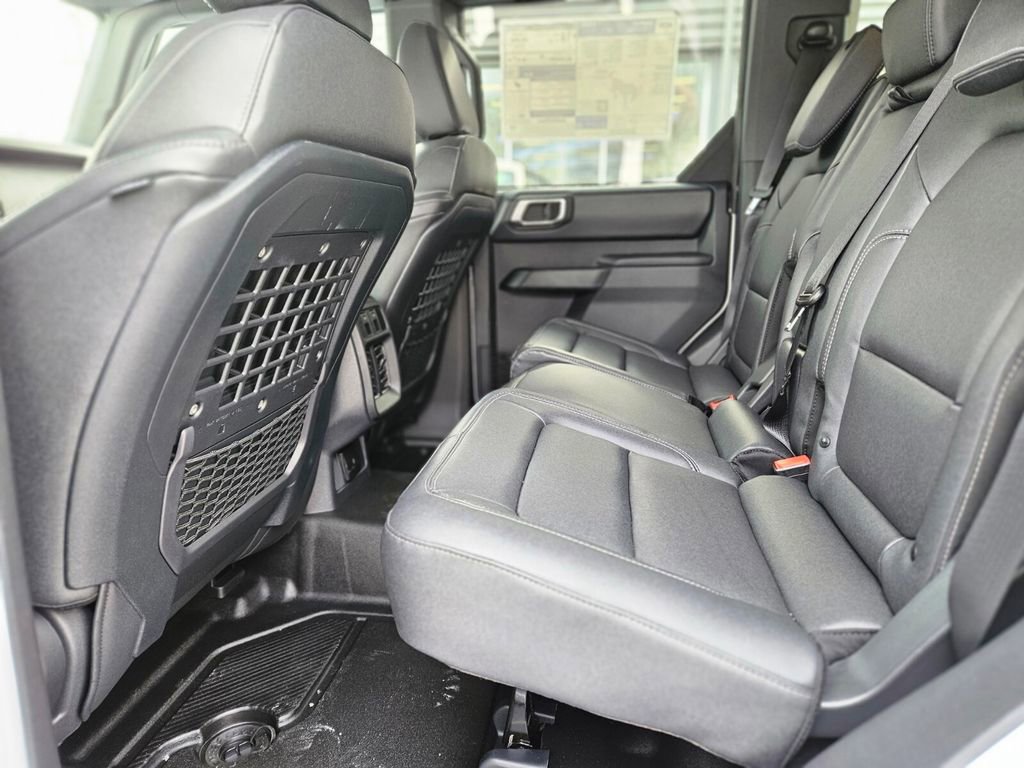 New 2025 Ford Bronco Badlands w/ Black Appearance Package image 14