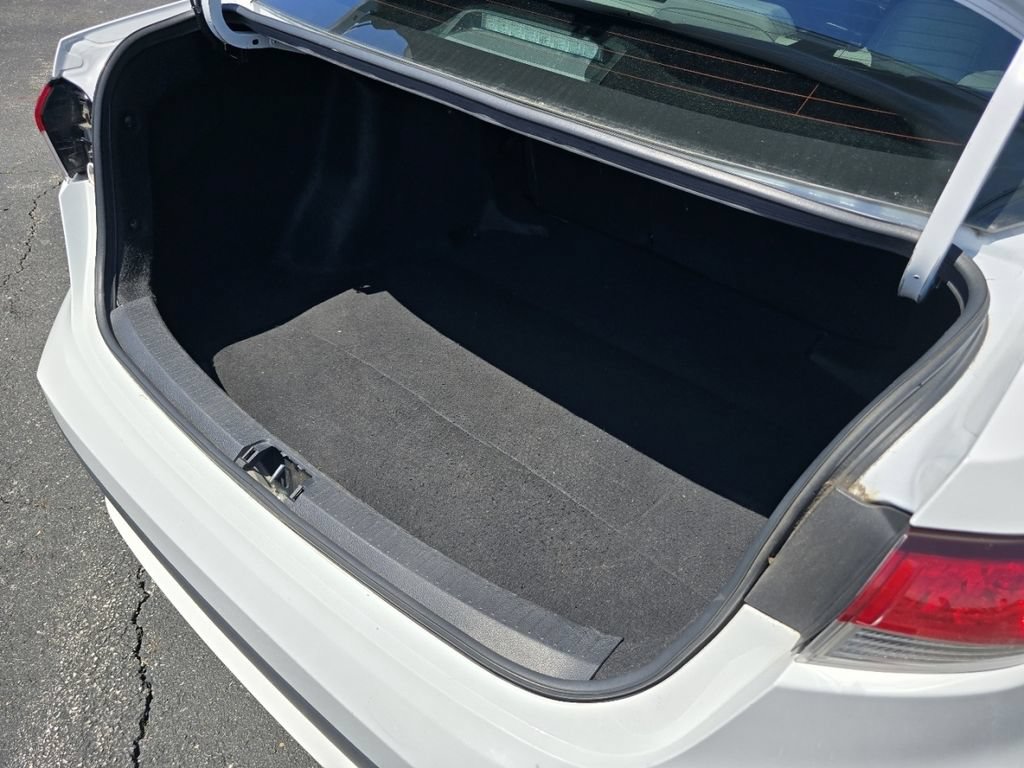 Certified 2022 Toyota Corolla LE FWD image 16