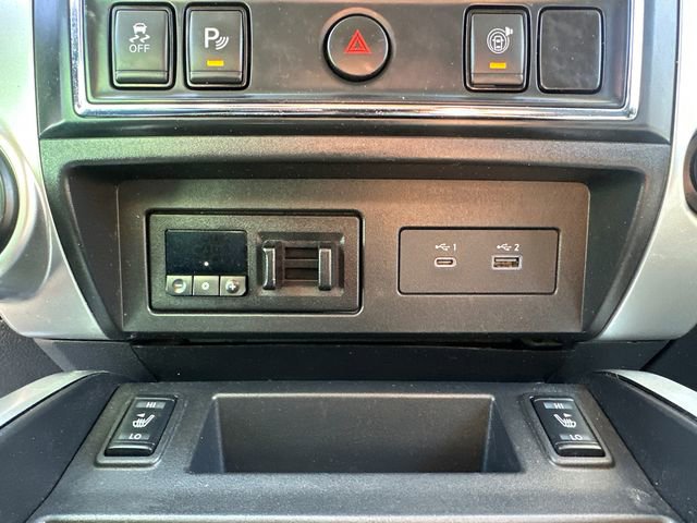 Used 2021 Nissan Titan SV w/ SV Convenience Package image 38