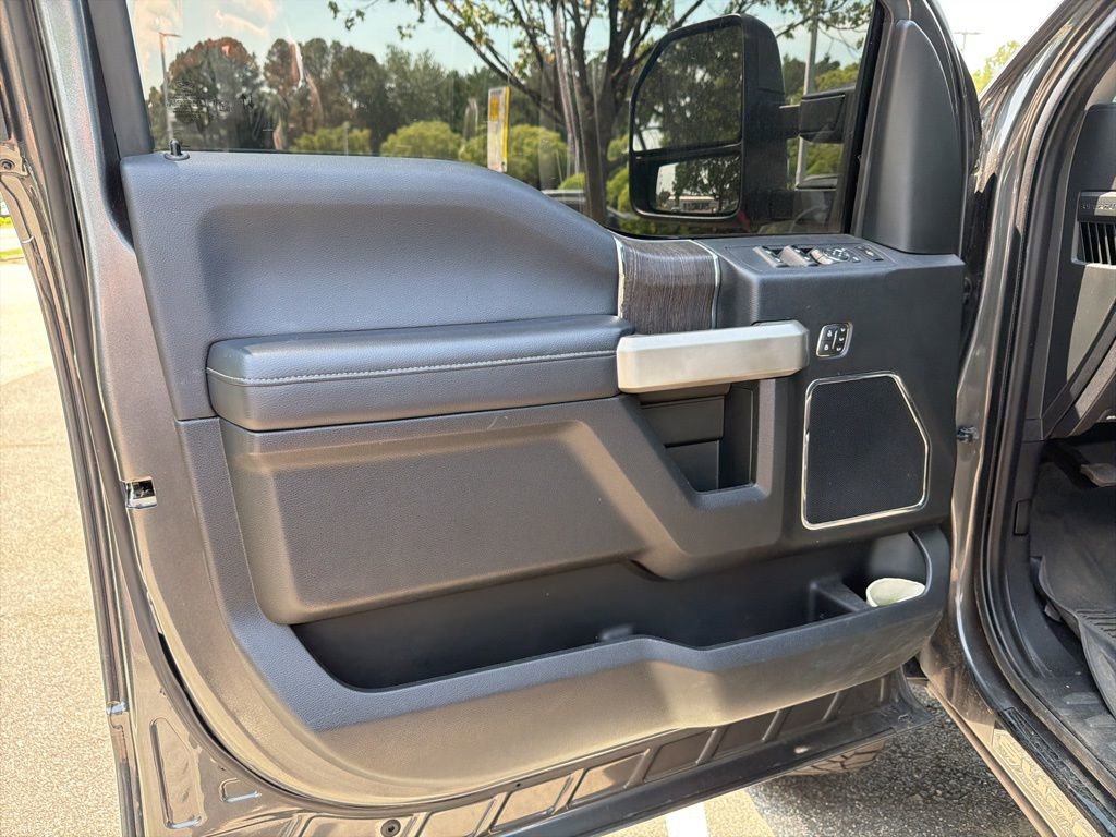 Used 2020 Ford F250 Lariat AWD/4WD image 25