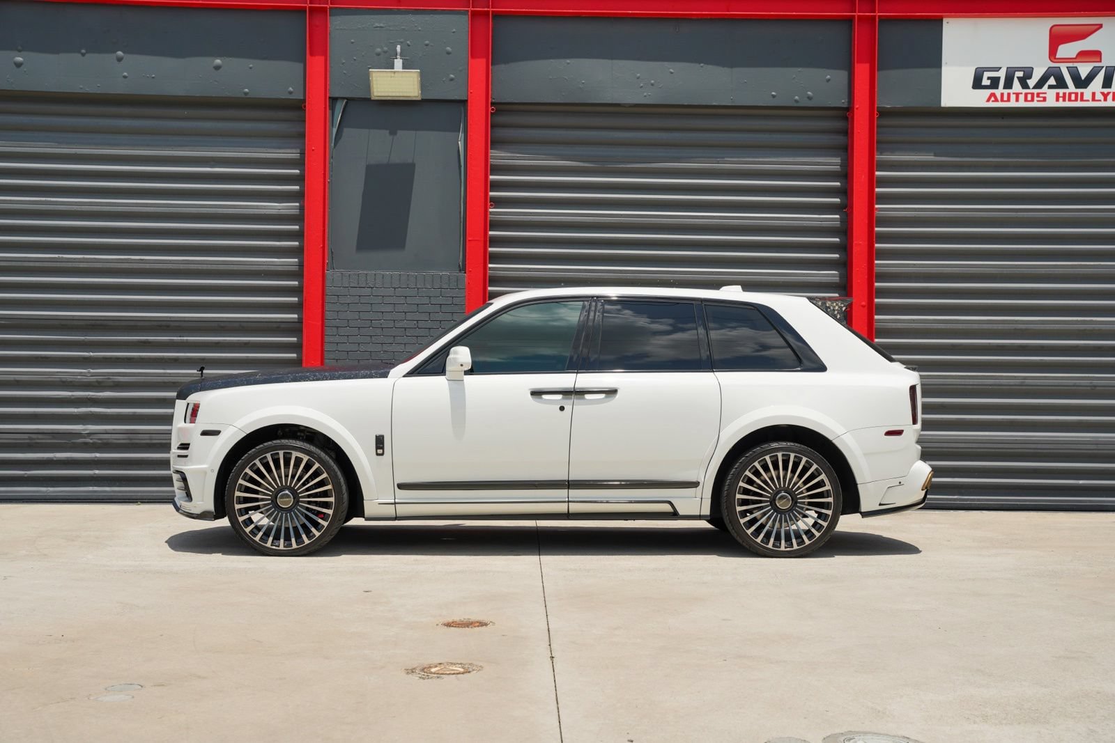 Used 2019 Rolls-Royce Cullinan AWD/4WD image 13