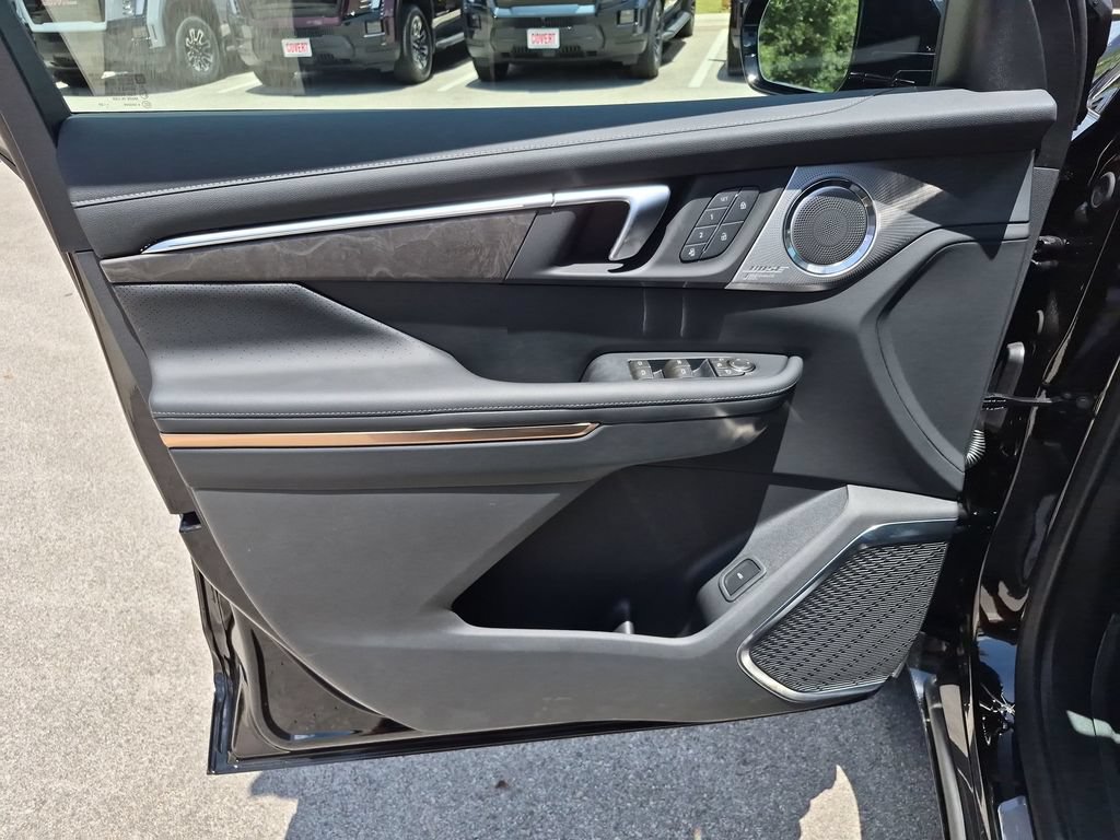 New 2026 Buick Enclave Avenir w/ Super Cruise Package FWD image 18