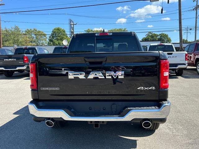 New 2026 RAM 1500 4x4 Crew Cab image 4