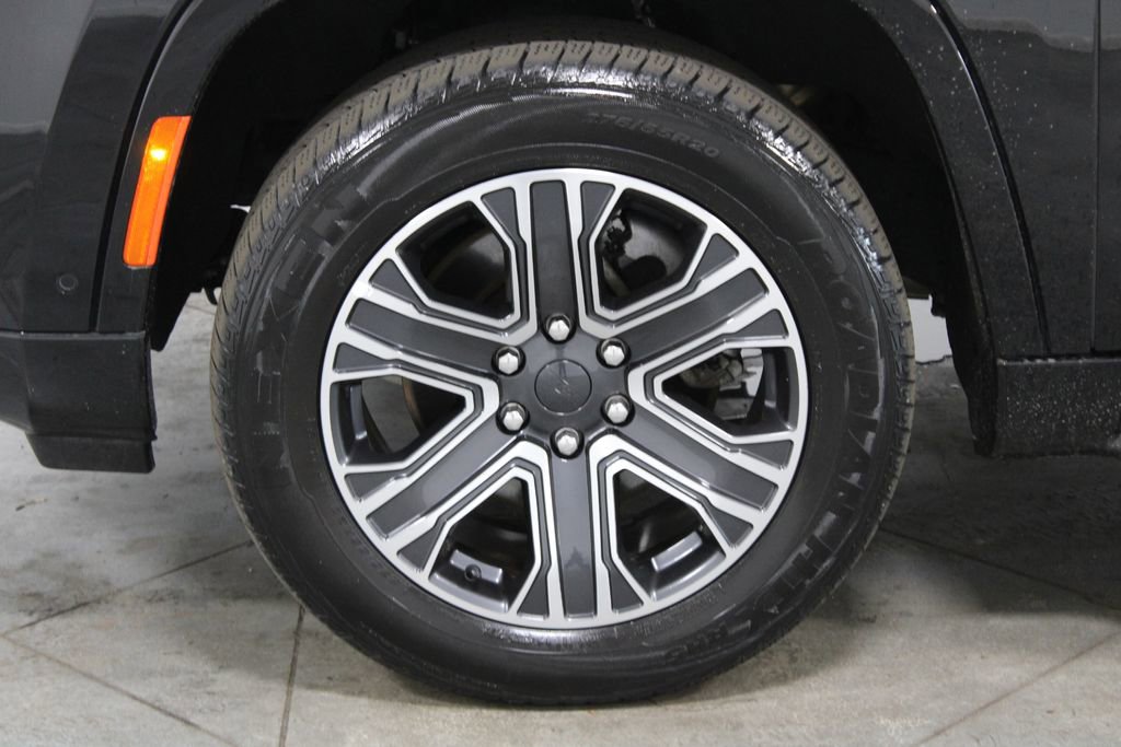 Used 2024 Jeep Wagoneer Series II image 18