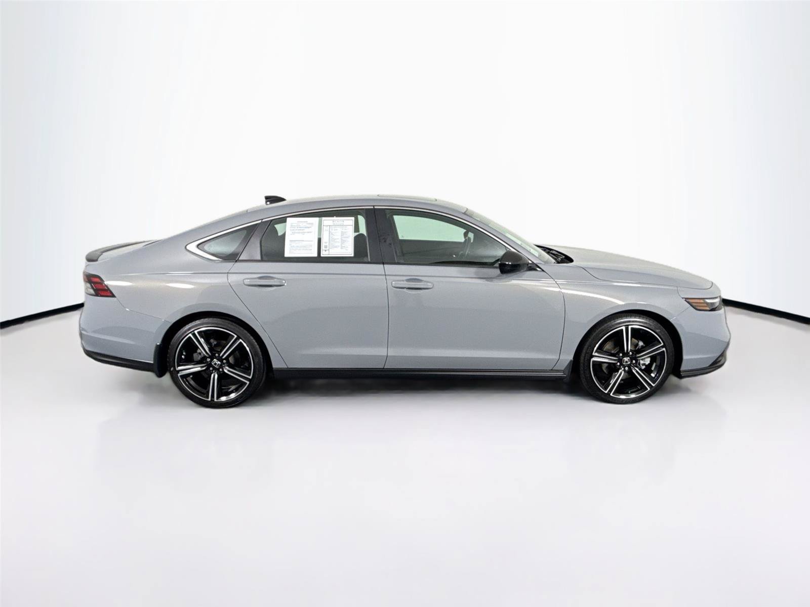 Used 2025 Honda Accord Sport image 10