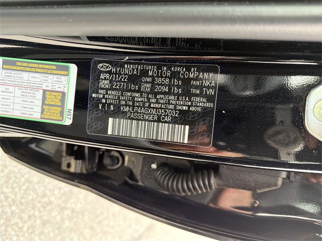 Certified 2022 Hyundai Elantra Limited image 32
