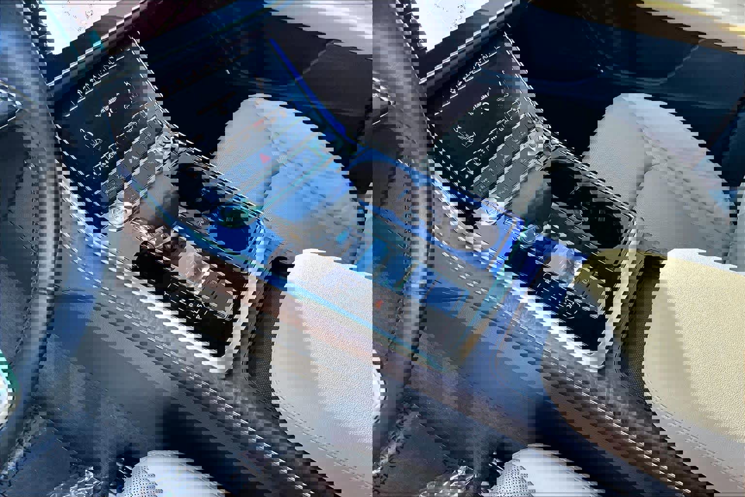 Used 2019 Audi Q8 Premium Plus image 16