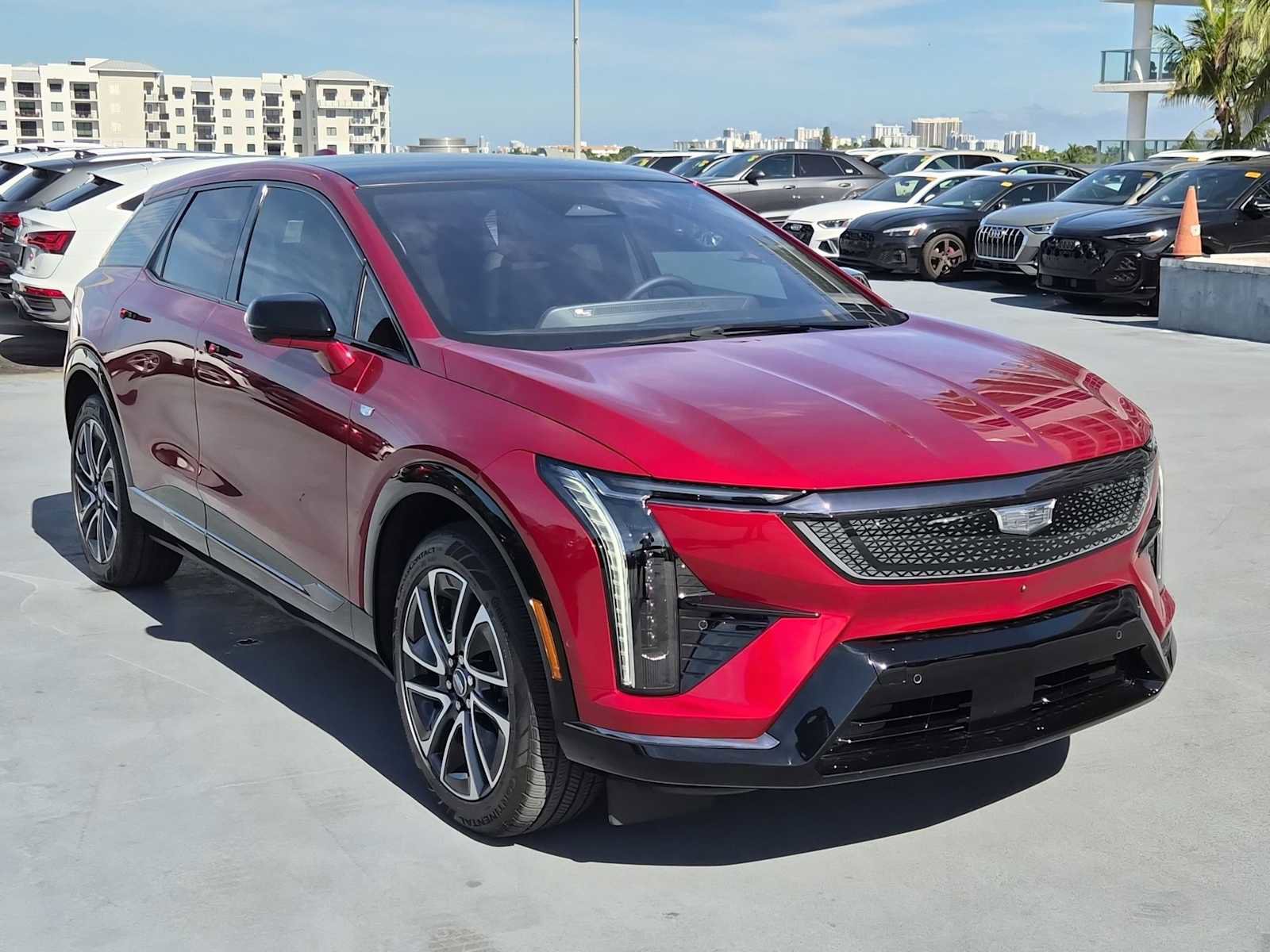 Used 2025 Cadillac Optiq Sport 1 AWD/4WD image 8