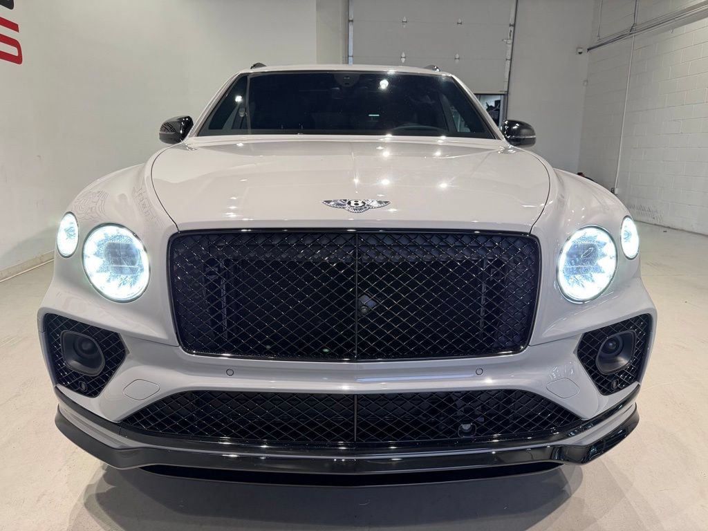 Used 2022 Bentley Bentayga AWD/4WD image 4