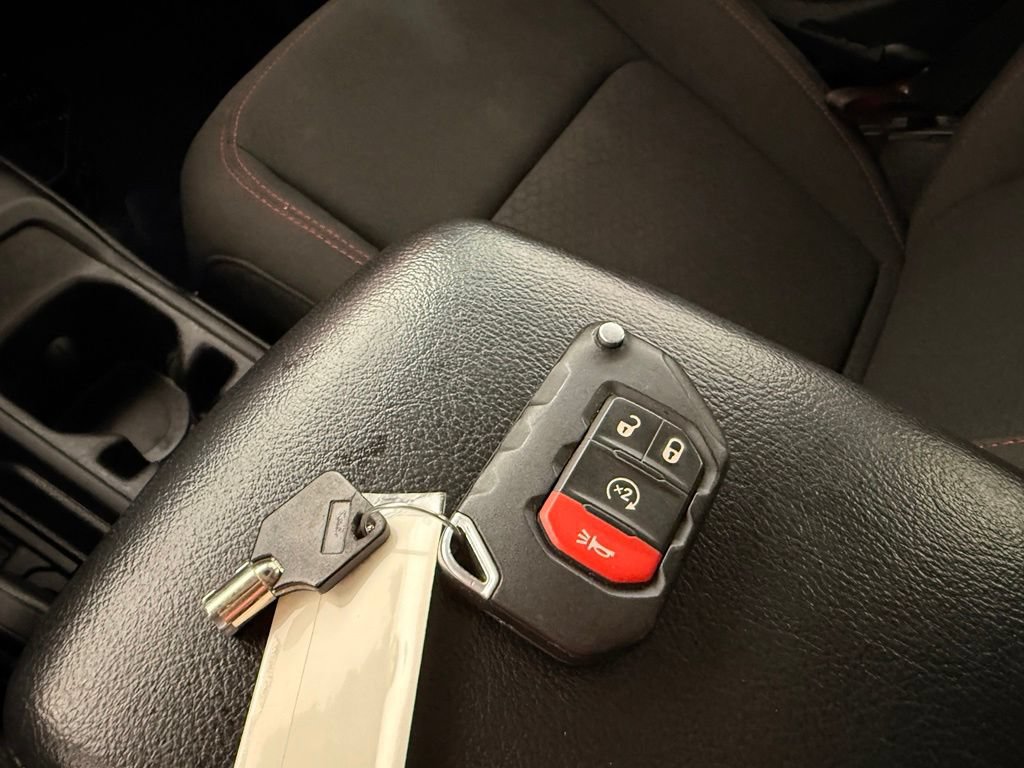 Used 2018 Jeep Wrangler Unlimited Rubicon AWD/4WD image 50