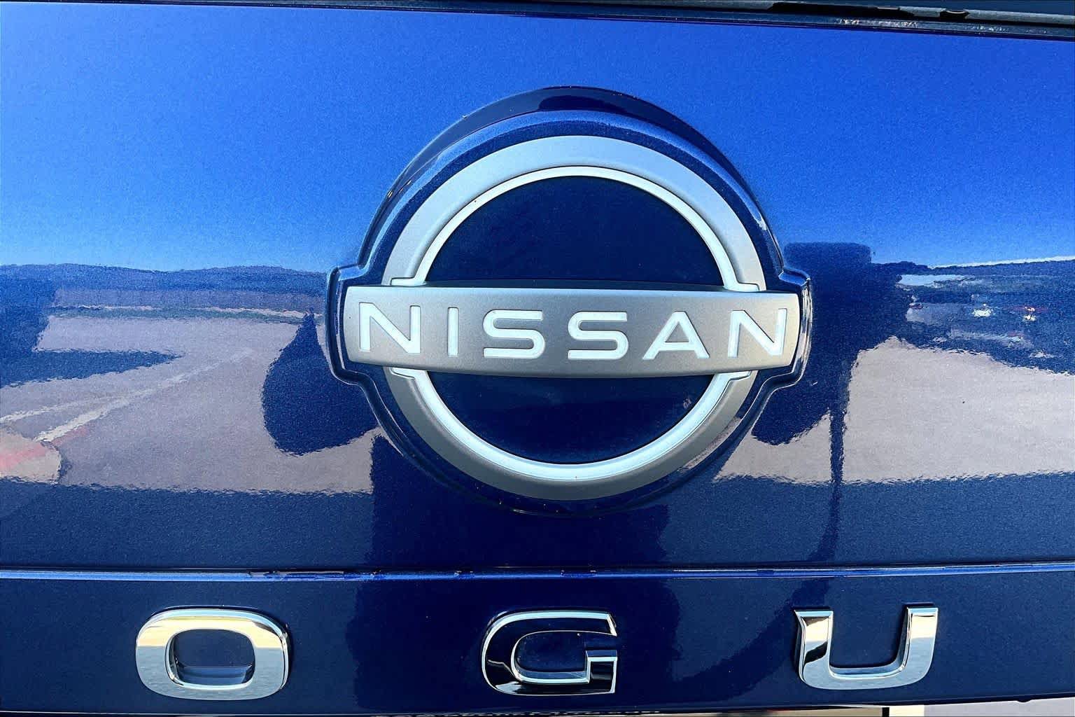 Certified 2023 Nissan Rogue SL w/ SL Premium Package FWD image 31