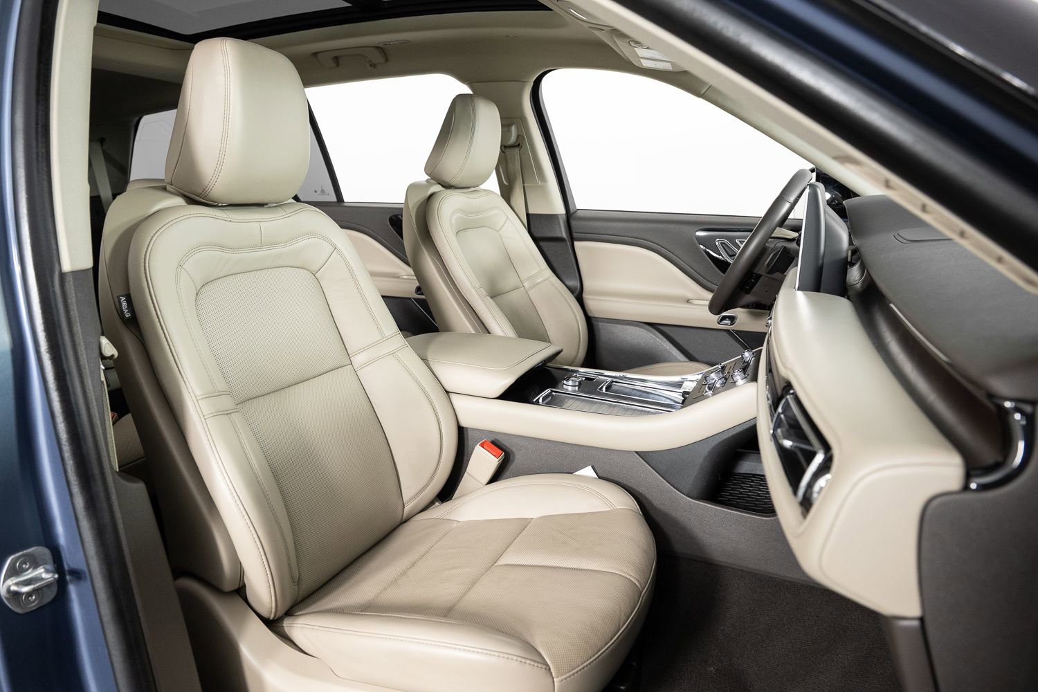 Used 2021 Lincoln Aviator Reserve w/ Class IV Trailer Tow Package image 30