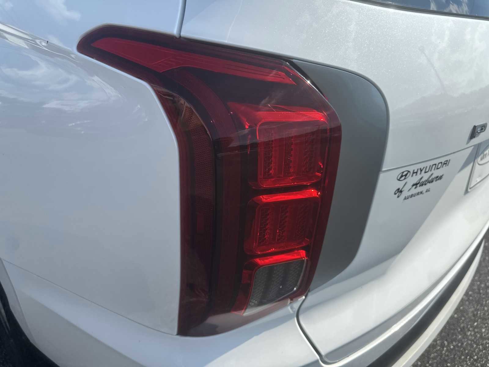 Certified 2022 Hyundai Palisade SEL w/ 8P Bench Seat Package image 13