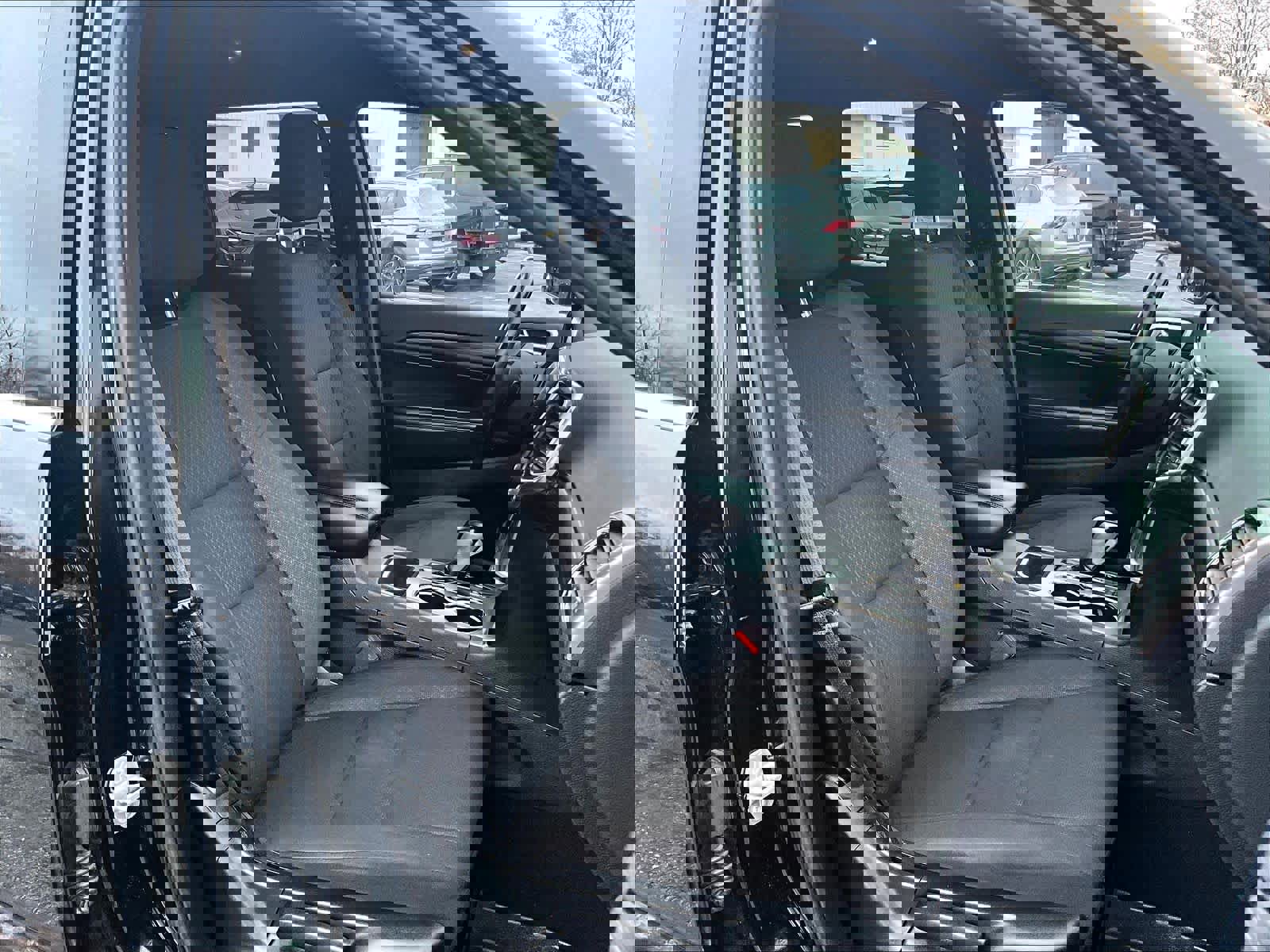 Used 2020 Jeep Grand Cherokee Laredo image 11