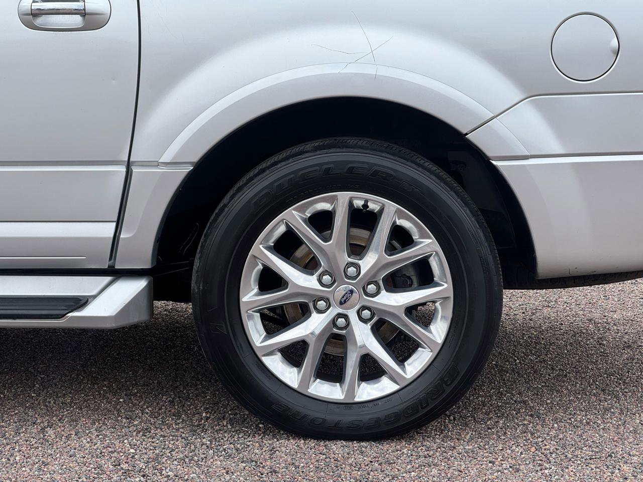 Used 2017 Ford Expedition EL Limited image 8