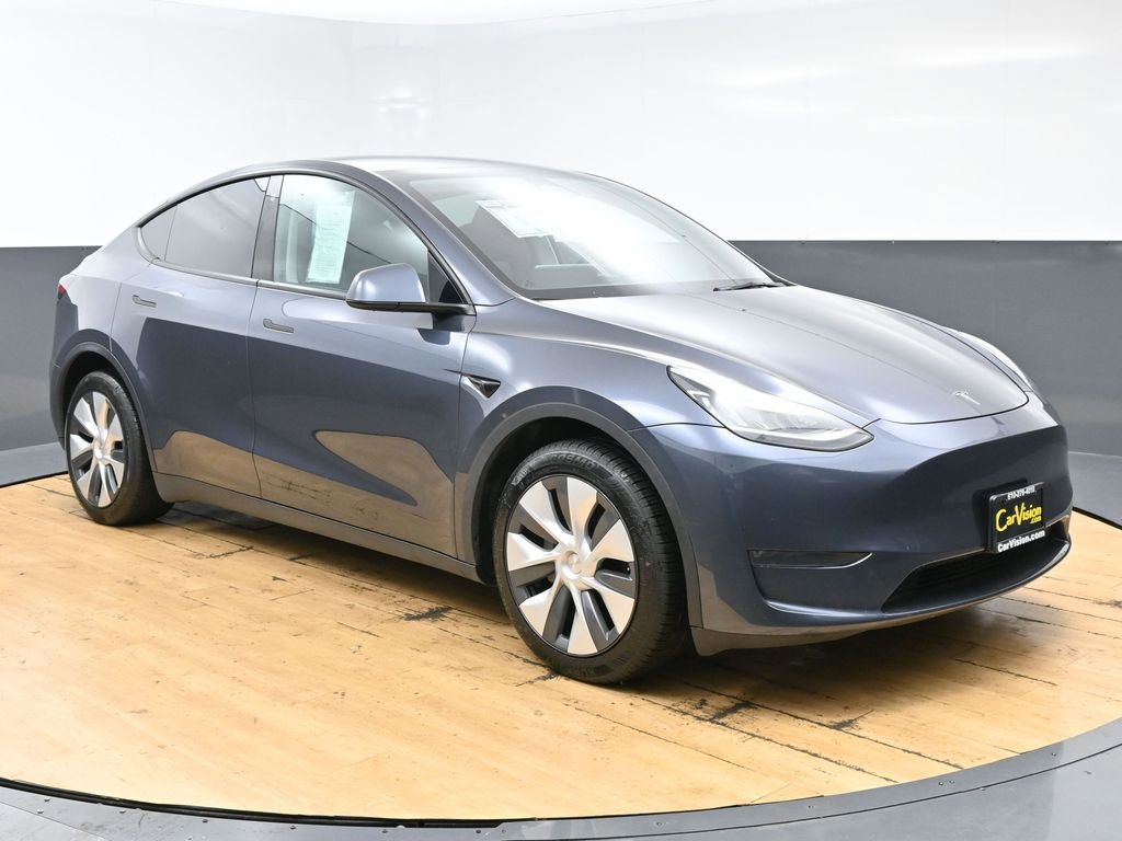Used 2023 Tesla Model Y Long Range AWD/4WD image 2