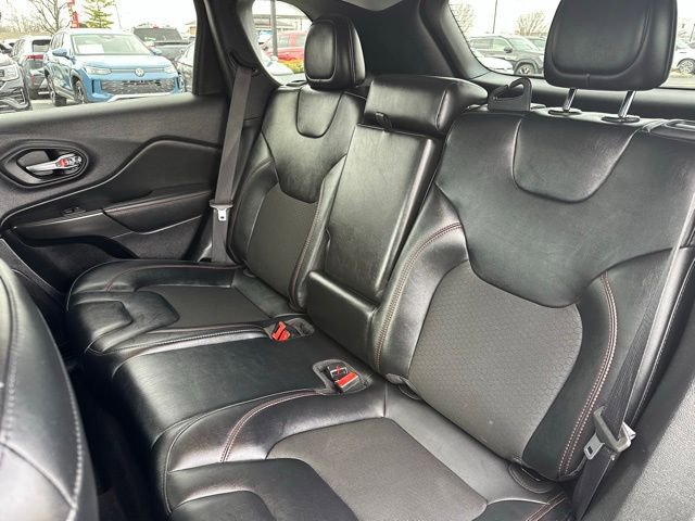 Used 2022 Jeep Cherokee Trailhawk w/ Comfort/Convenience Group image 29