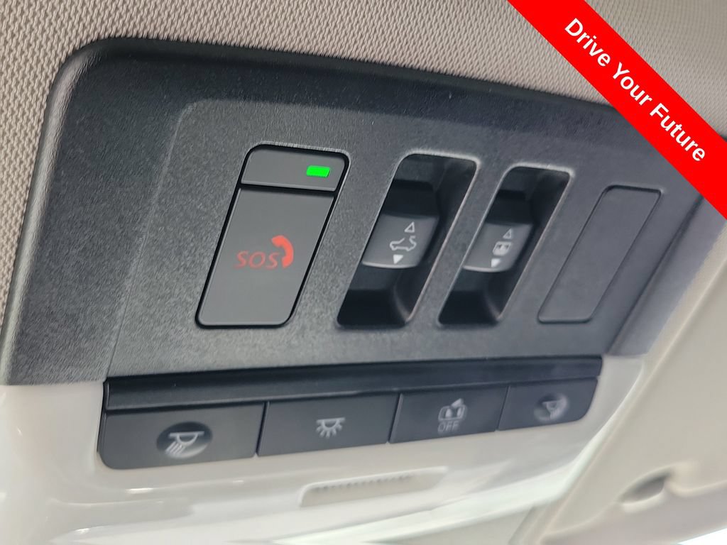 Used 2023 Nissan Rogue SL w/ SL Premium Package FWD image 16