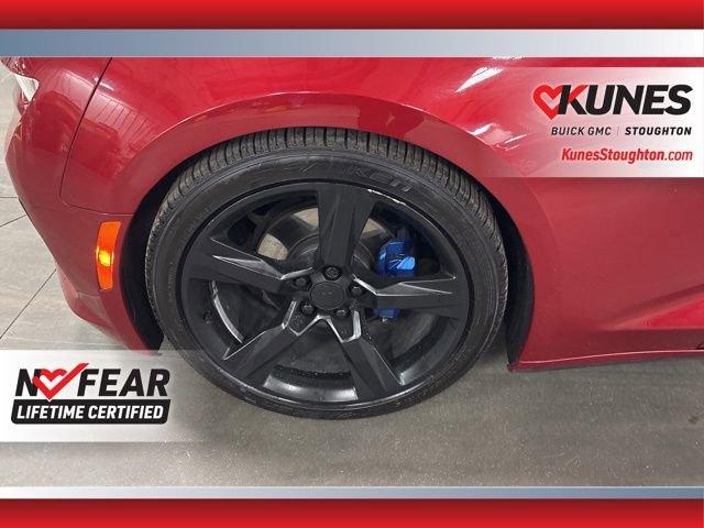 Used 2018 Chevrolet Camaro LT image 7