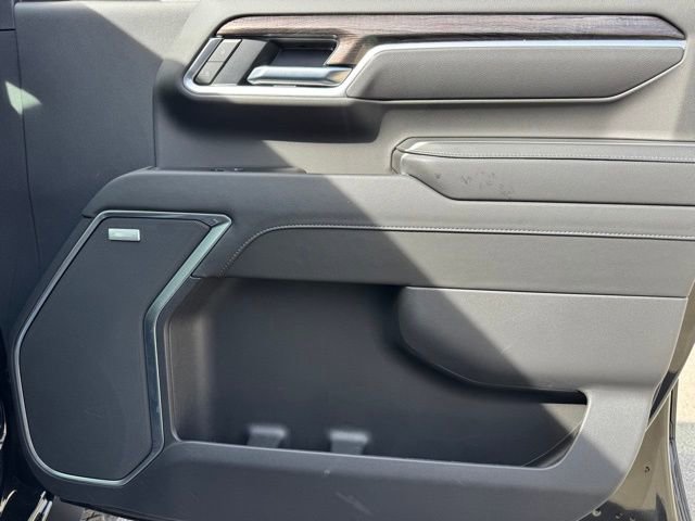 Used 2025 Chevrolet Silverado 3500 LTZ w/ Trail Boss Package image 26