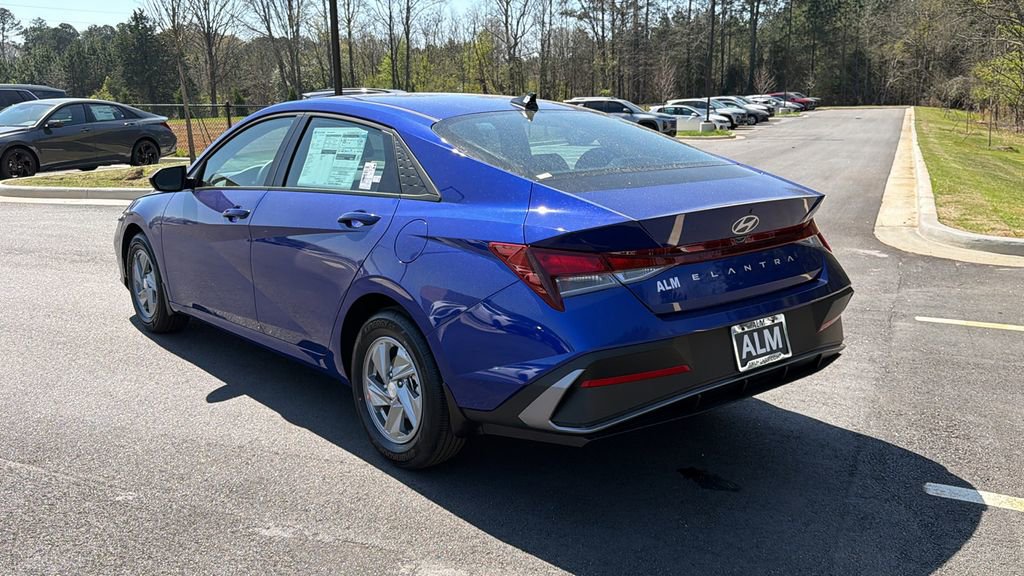 New 2026 Hyundai Elantra SE image 7