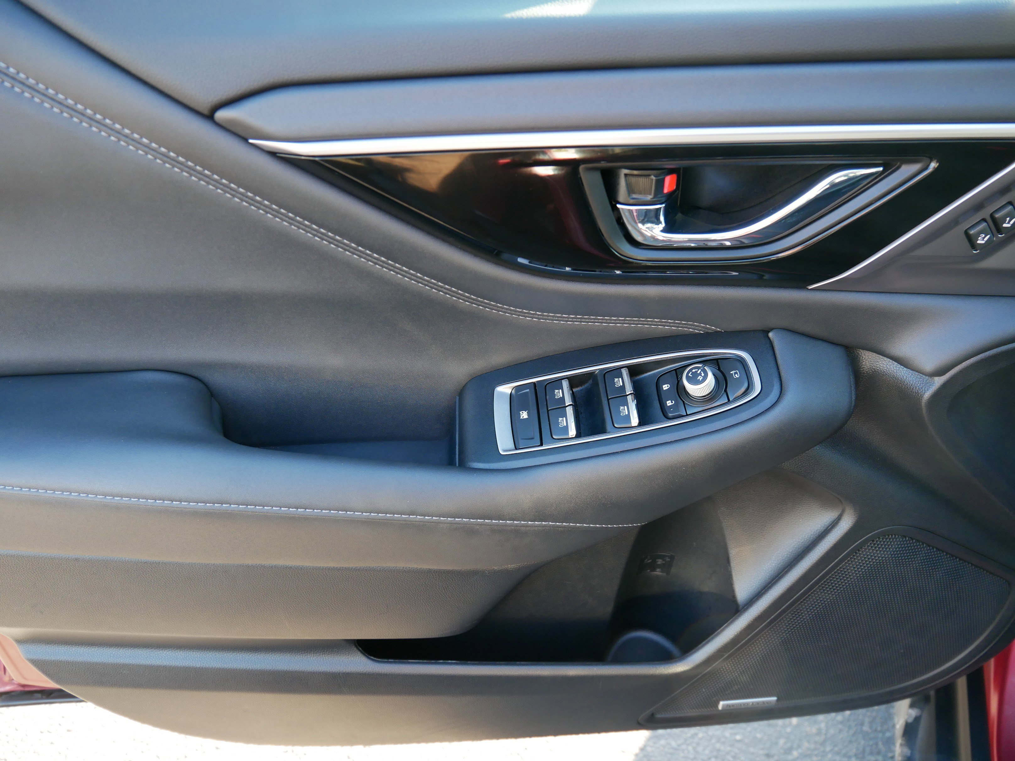 Certified 2025 Subaru Outback Touring image 30