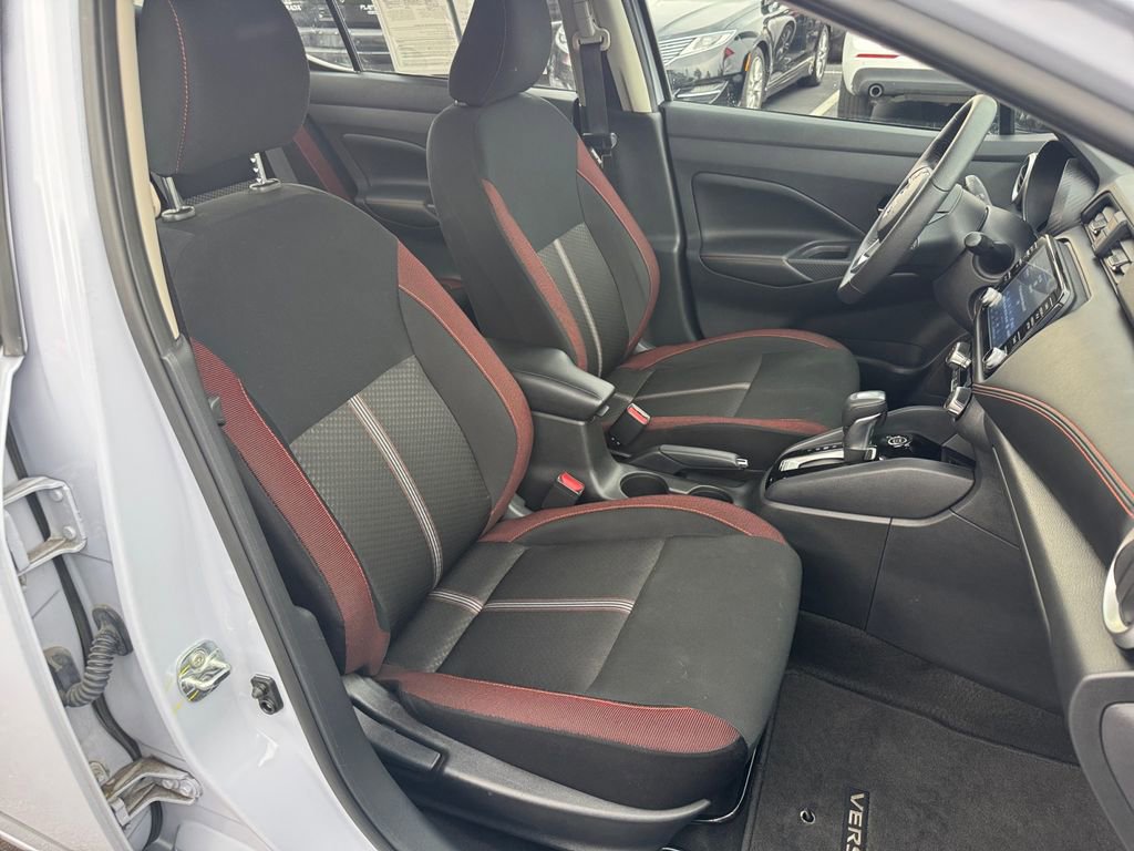 Used 2024 Nissan Versa SR w/ Trunk Package image 18