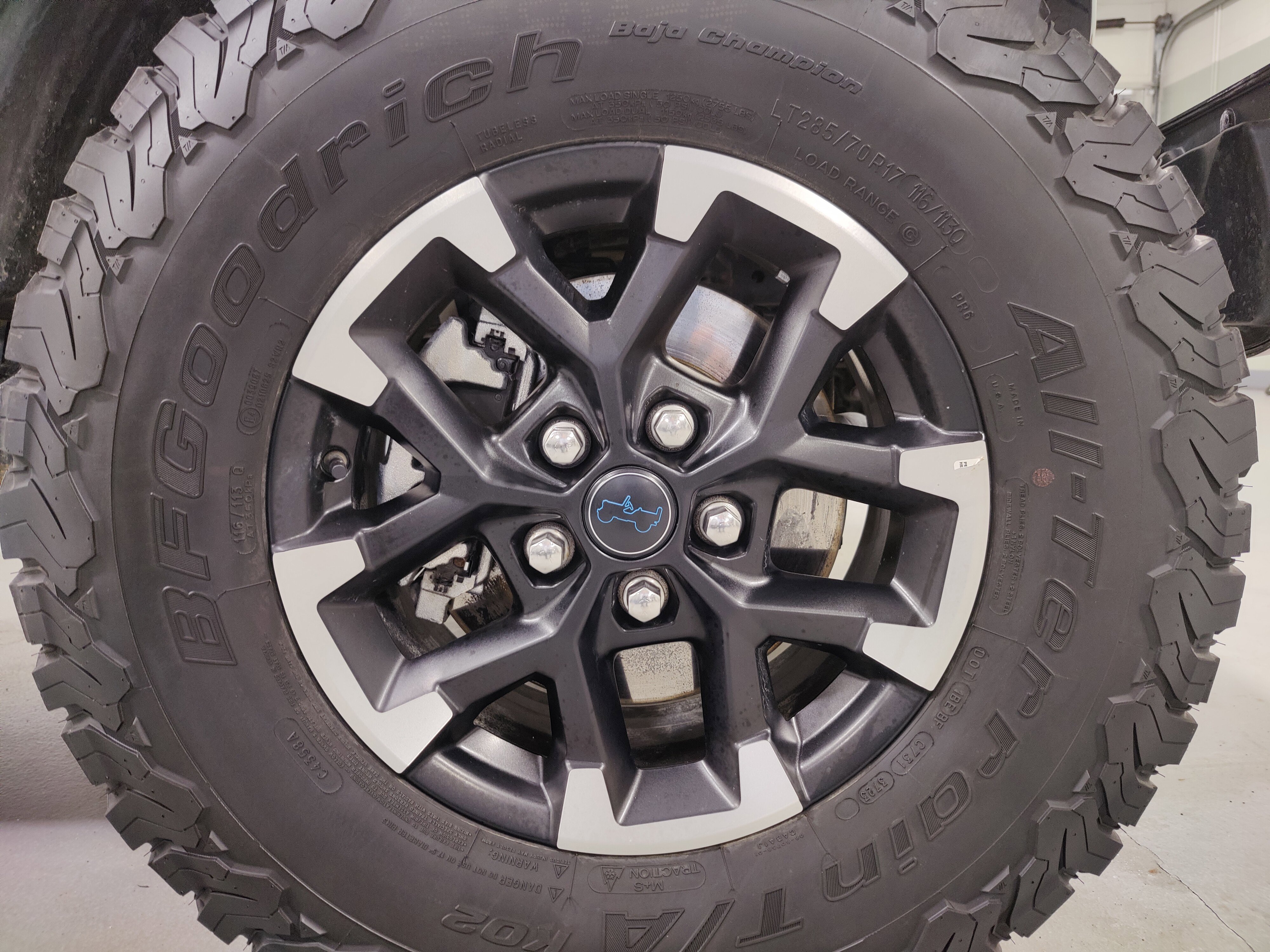 Used 2024 Jeep Wrangler Unlimited Rubicon 4xe w/ Technology Group image 20