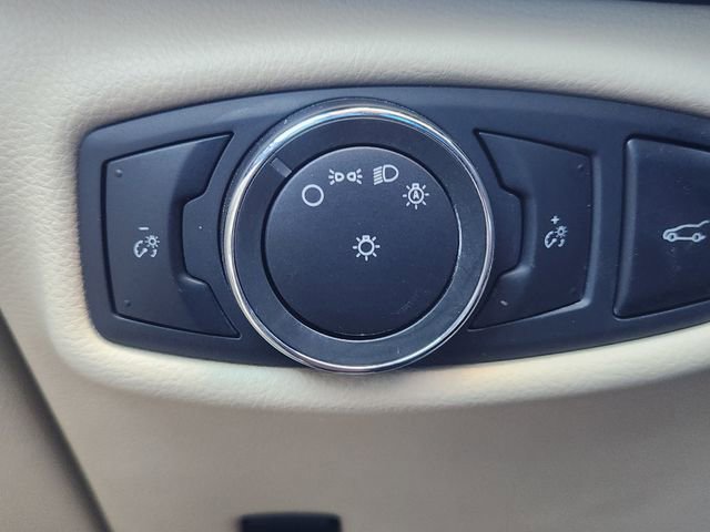 Used 2013 Lincoln MKZ Reserve image 31