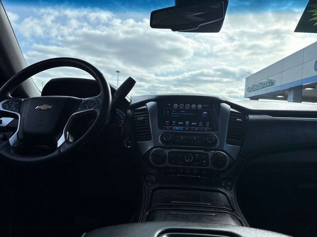 Used 2017 Chevrolet Suburban Premier image 15