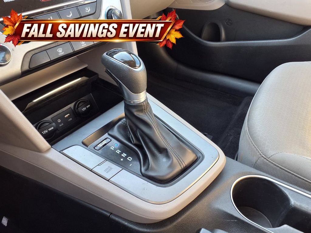 Used 2018 Hyundai Elantra SE FWD image 18