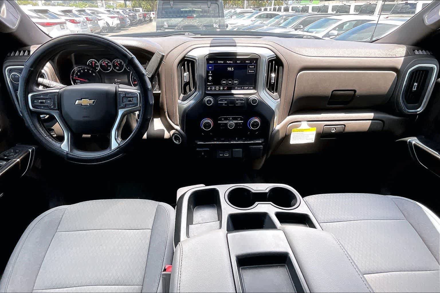 Used 2022 Chevrolet Silverado 1500 LT w/ Convenience Package II RWD image 10