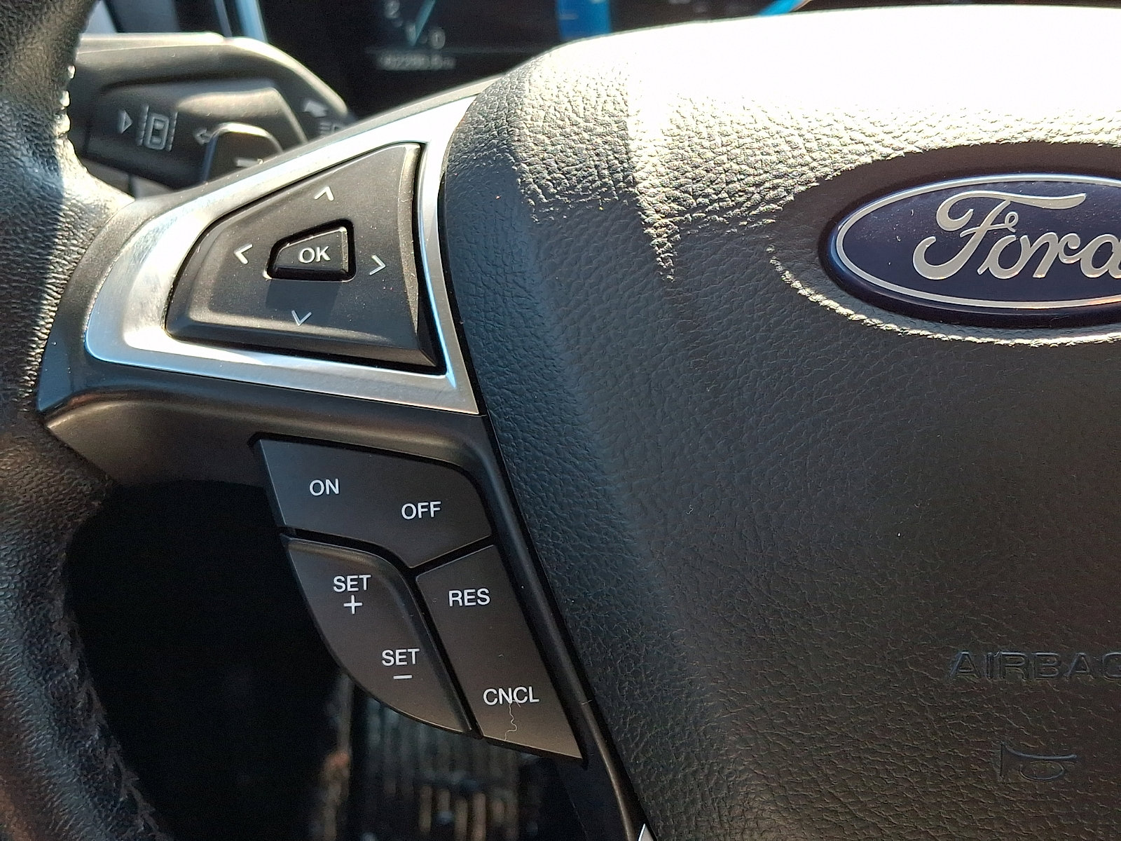 Used 2019 Ford Fusion SEL image 20