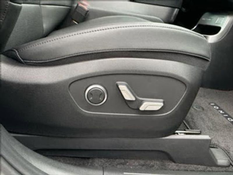 New 2026 Hyundai Ioniq 9 SEL image 26