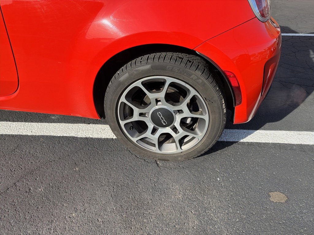 Used 2018 FIAT 500 Pop image 12